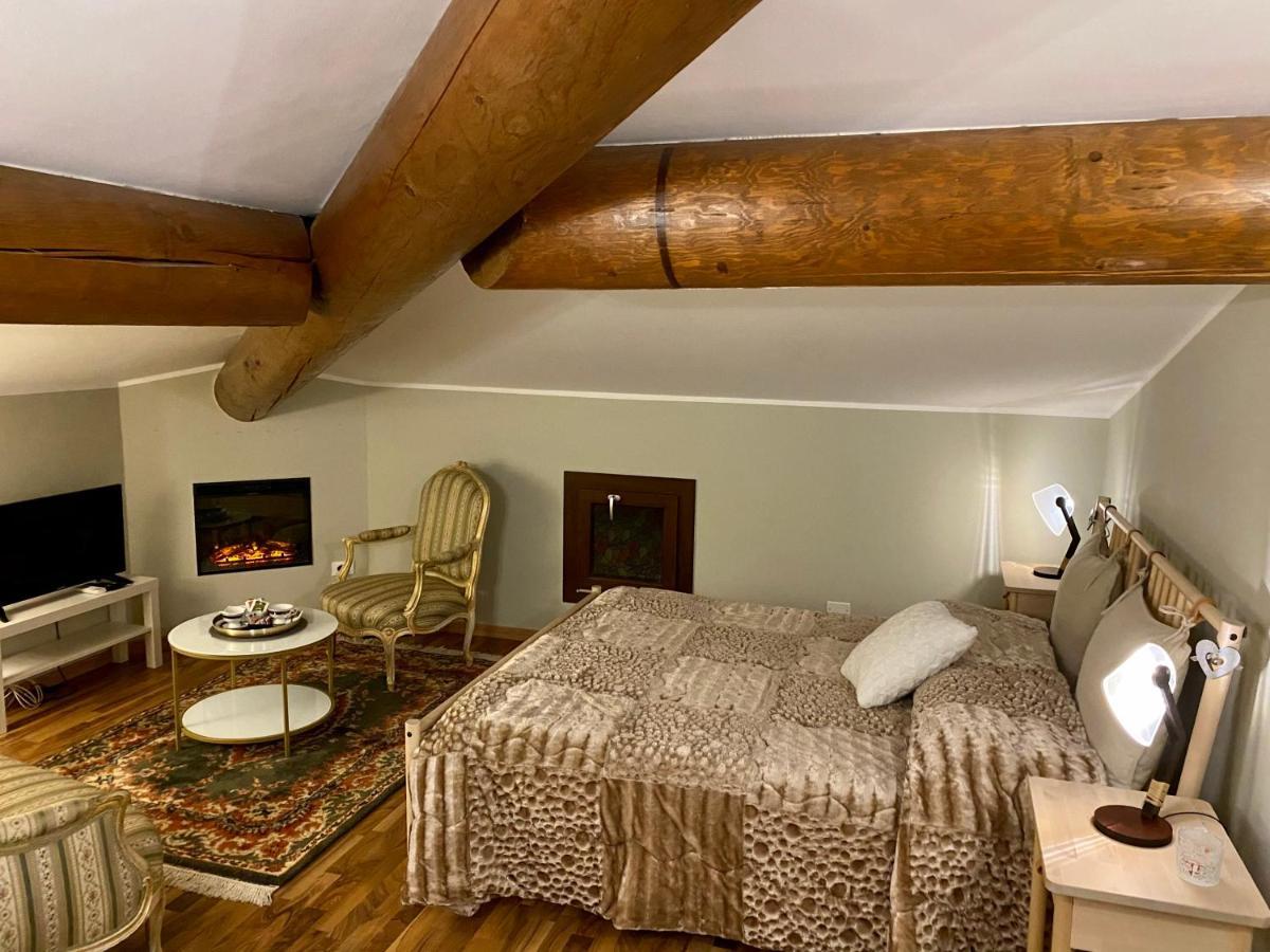 La Casa Di Campagna Sul Garda Puegnago Luaran gambar