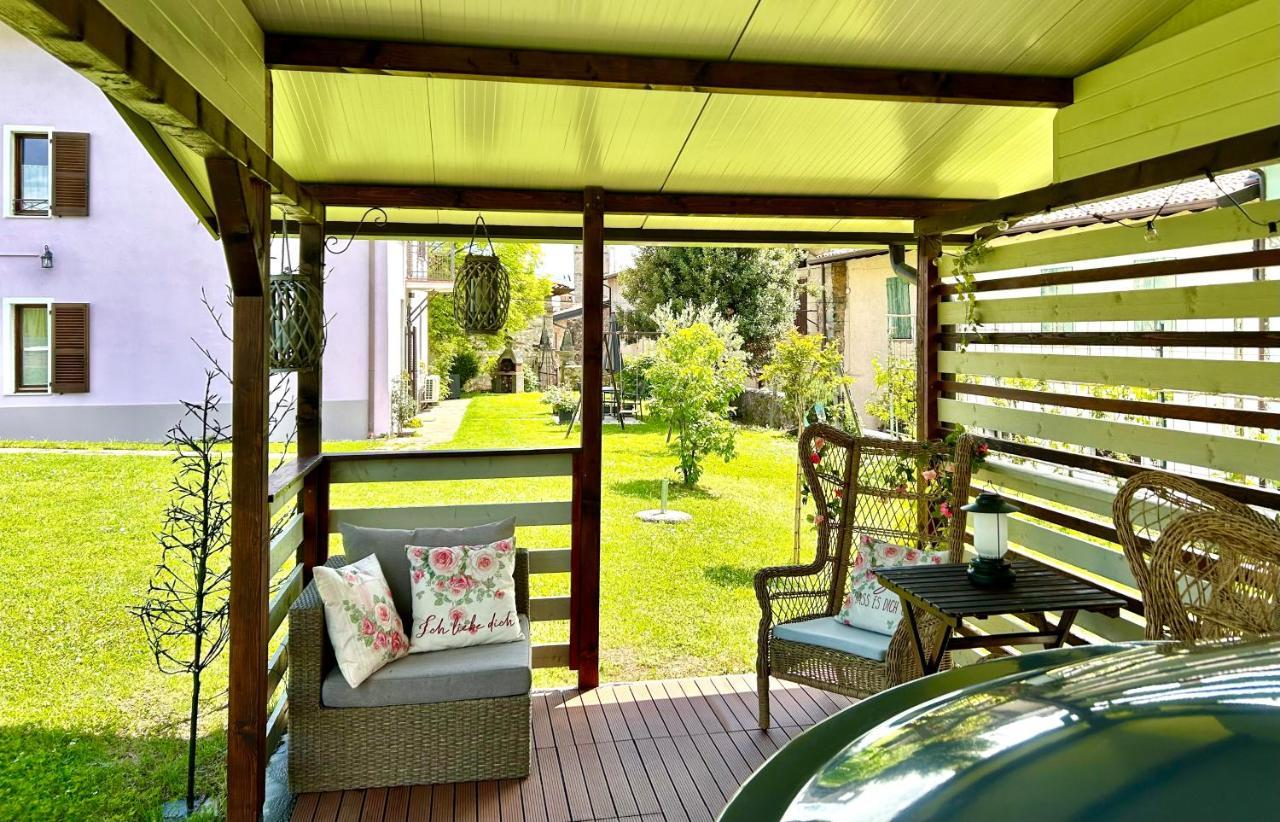 La Casa Di Campagna Sul Garda Puegnago Luaran gambar