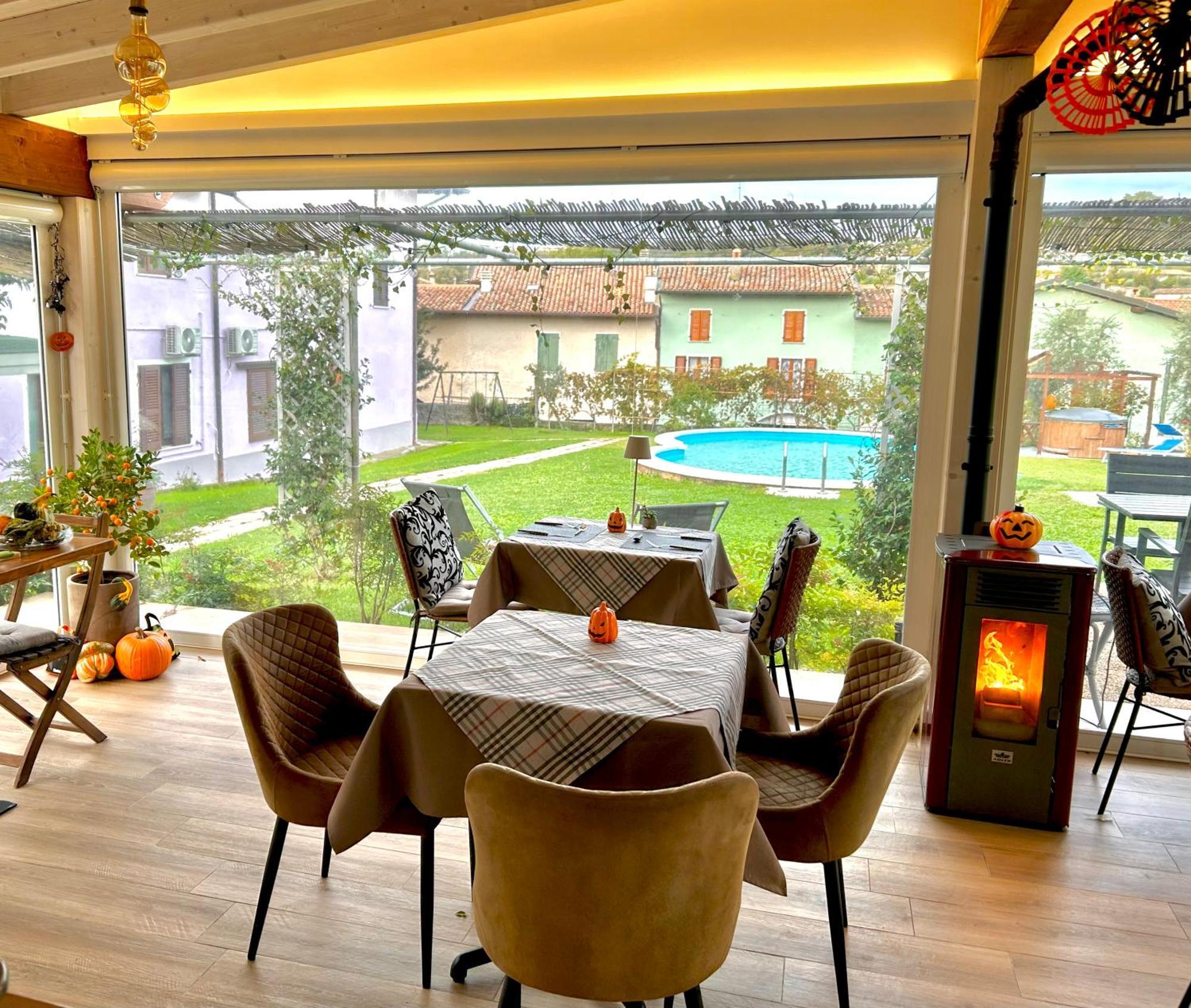 La Casa Di Campagna Sul Garda Puegnago Luaran gambar