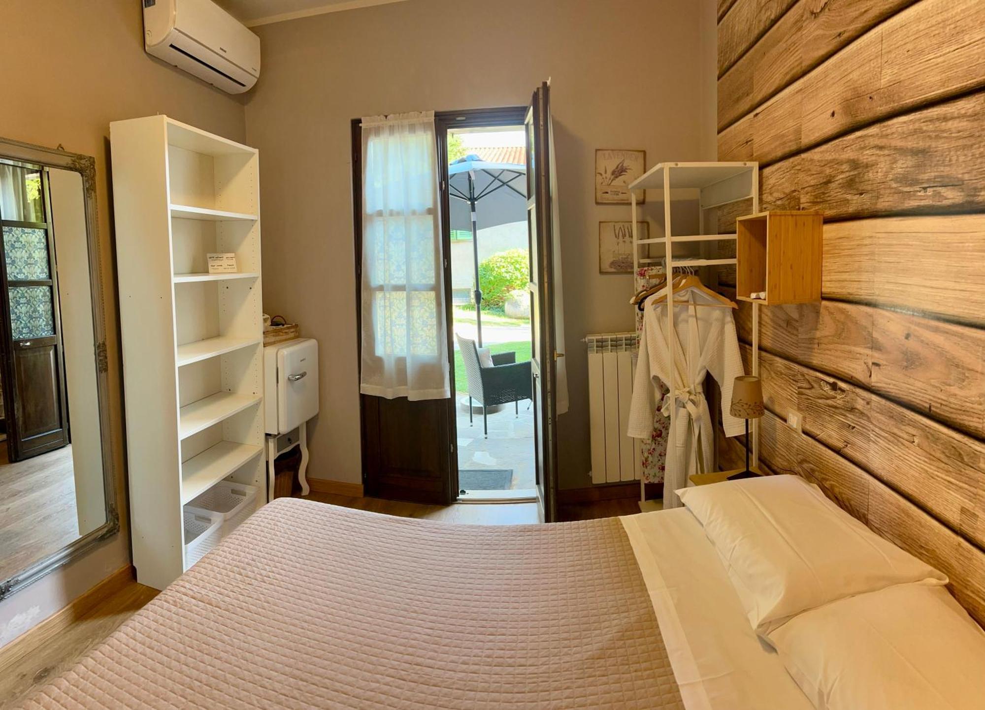 La Casa Di Campagna Sul Garda Puegnago Luaran gambar