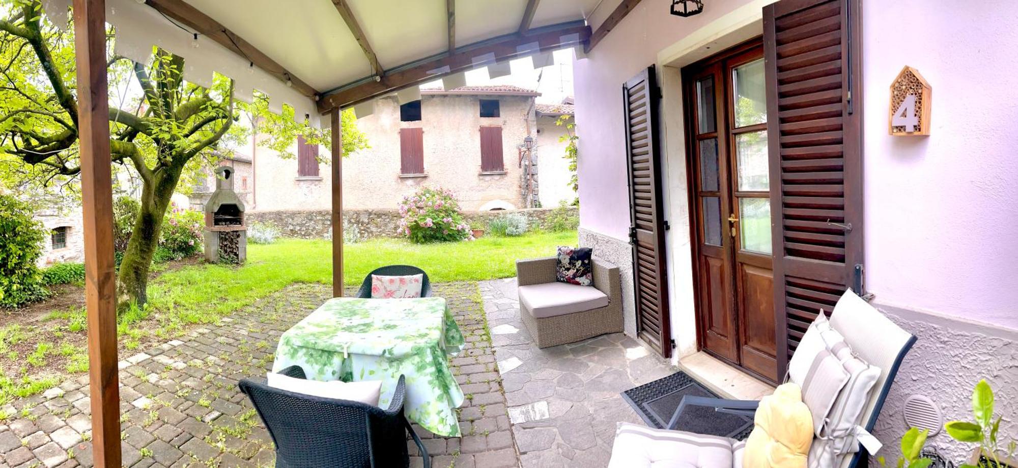 La Casa Di Campagna Sul Garda Puegnago Luaran gambar